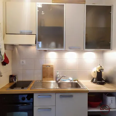 Apartman Wehost Barety - Blooming Balcony Retreat - 3-4prs