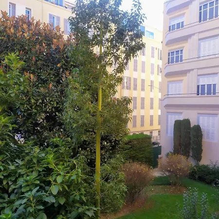 Wehost Barety - Blooming Balcony Retreat - 3-4prs Nizza