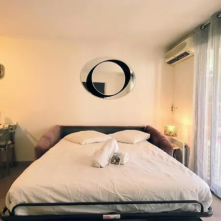 Wehost Barety - Blooming Balcony Retreat - 3-4prs 公寓