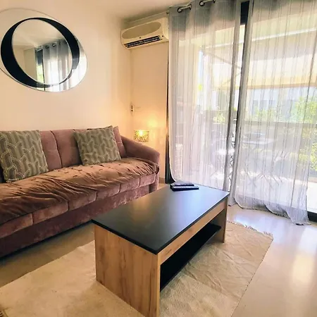 Διαμέρισμα Wehost Barety - Blooming Balcony Retreat - 3-4prs *