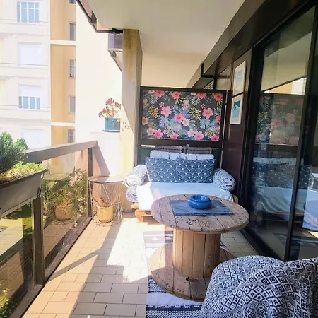 Wehost Barety - Blooming Balcony Retreat - 3-4prs * 尼斯