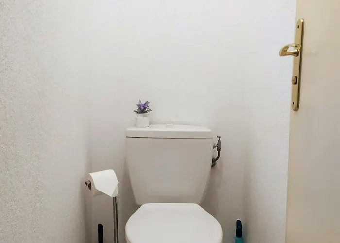 Apartment Wehost Barety - Blooming Balcony Retreat - 3-4prs *