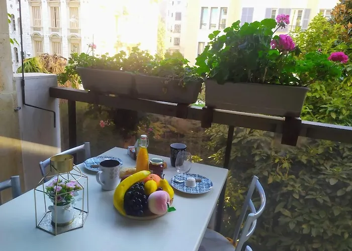 Wehost Barety - Blooming Balcony Retreat - 3-4prs Apartman *