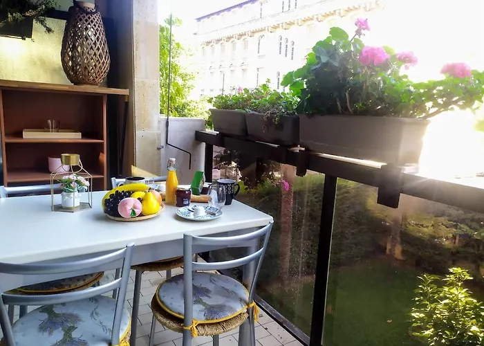 Apartman Wehost Barety - Blooming Balcony Retreat - 3-4prs