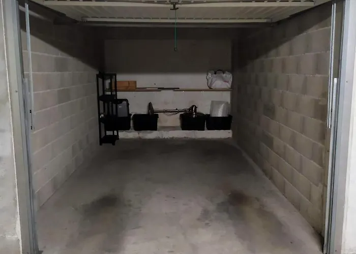 Διαμέρισμα Wehost Barety - Blooming Balcony Retreat - 3-4prs Νίκαια