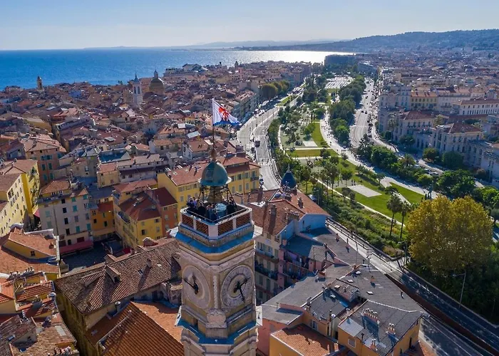 Wehost Barety - Blooming Balcony Retreat - 3-4prs דירה